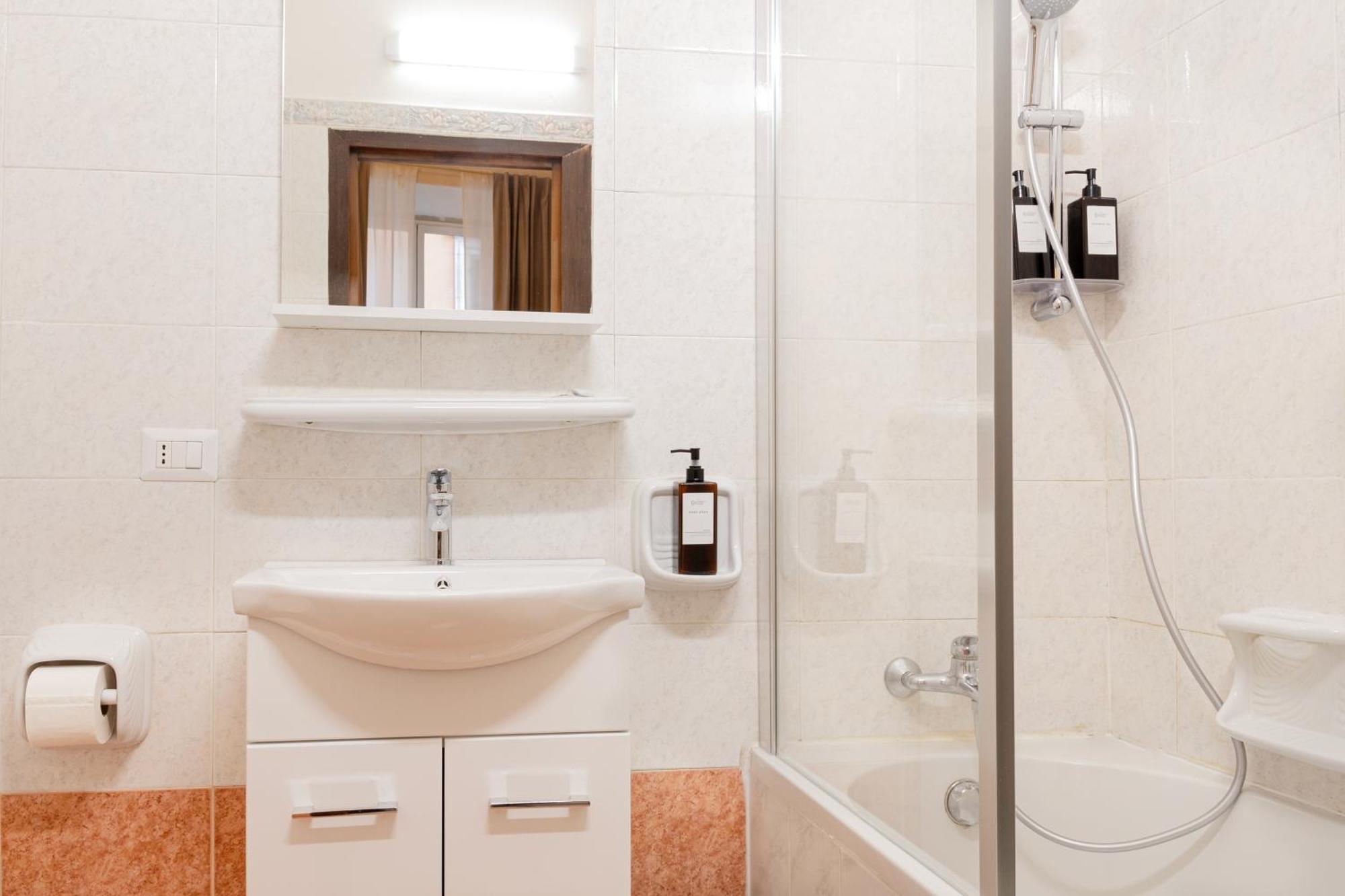 Hotel Domus Рим Екстер'єр фото