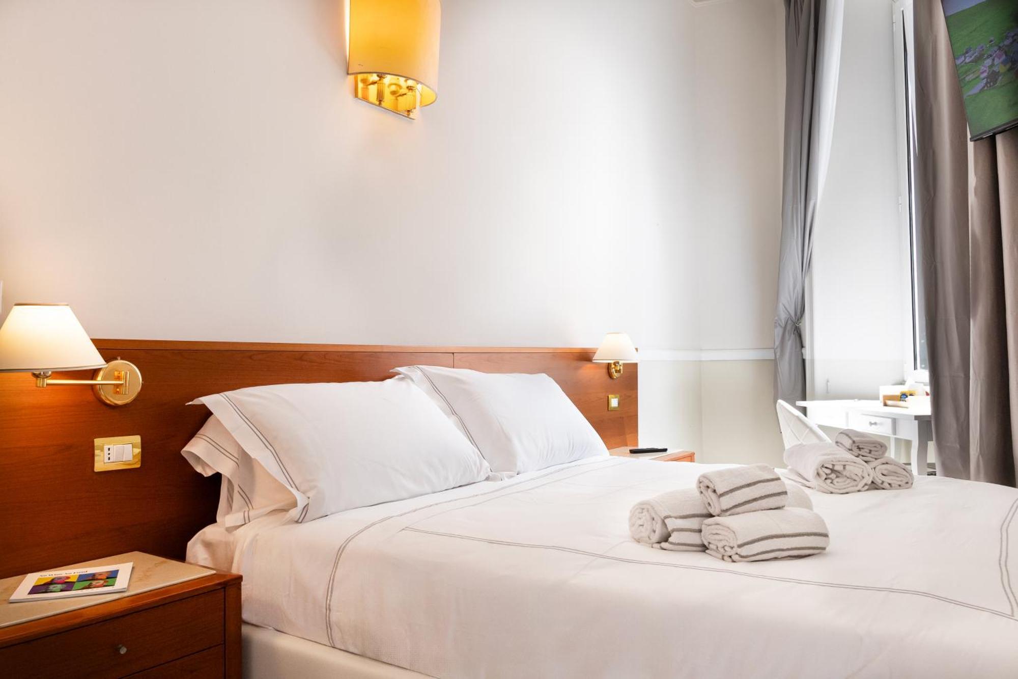 Hotel Domus Рим Екстер'єр фото